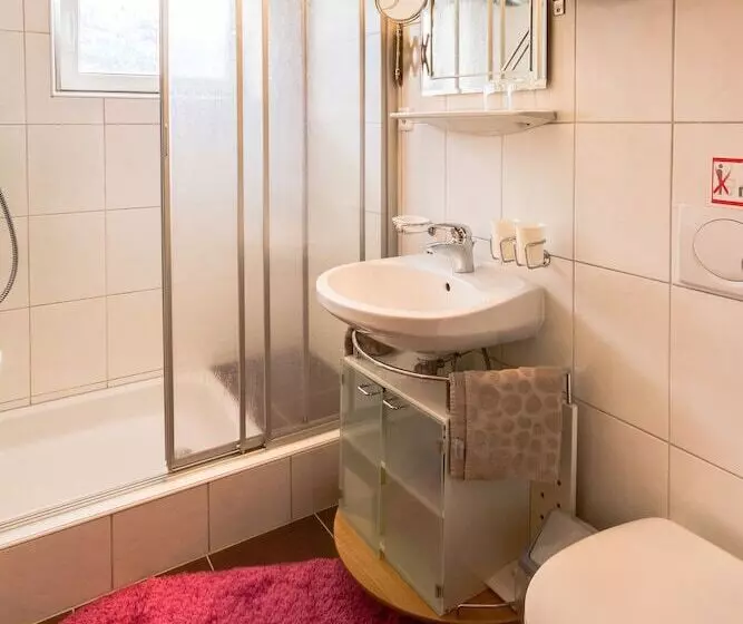 ペンション Haus Edmund