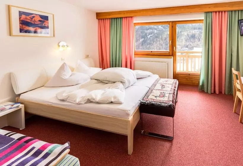 ペンション Haus Edmund