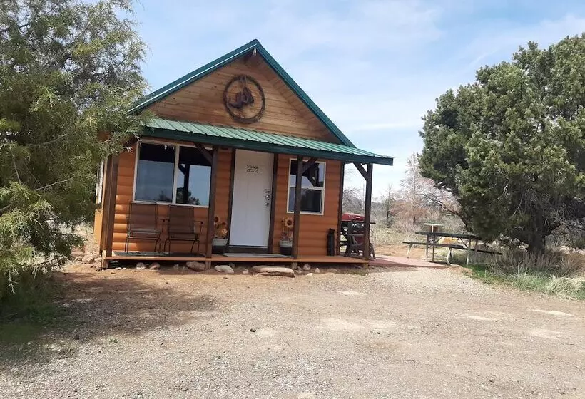 White Cabin Cozy Secluded Cabin