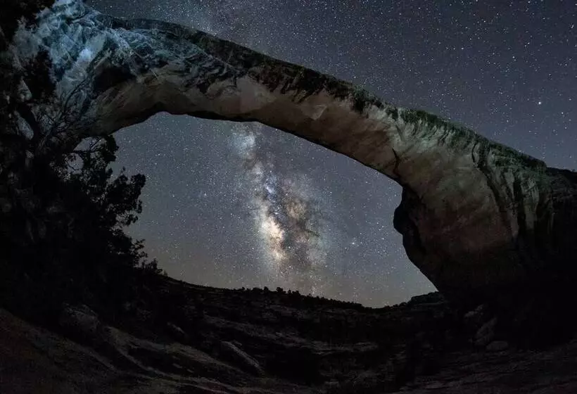 White Cabin Cozy Secluded Cabin