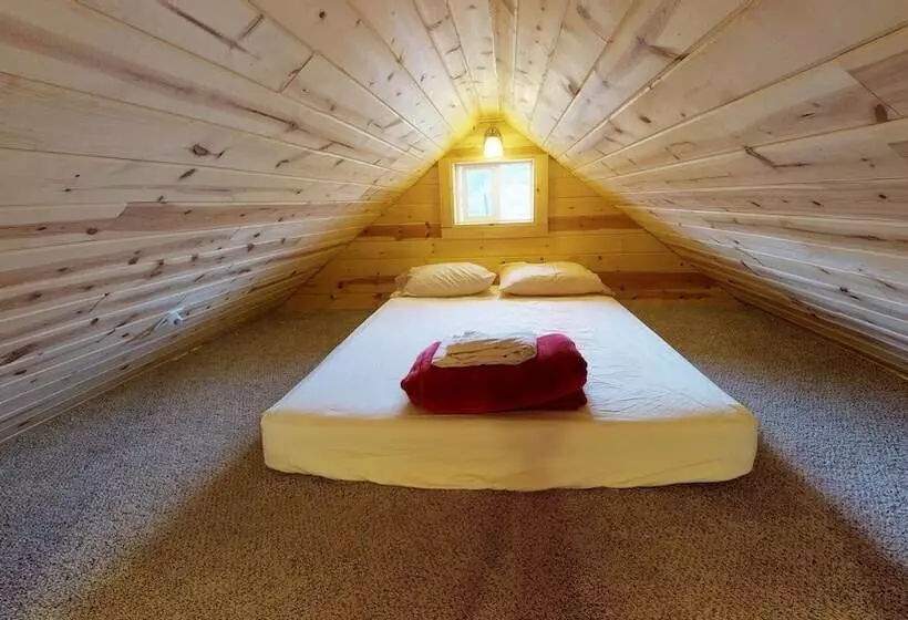 White Cabin Cozy Secluded Cabin