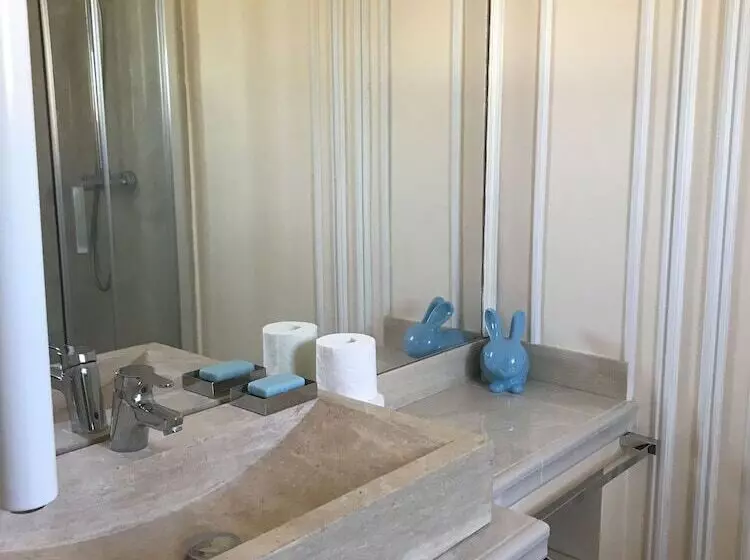 Aamiaismajoitus (B&B) Villa Manù