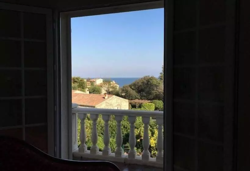 Aamiaismajoitus (B&B) Villa Manù