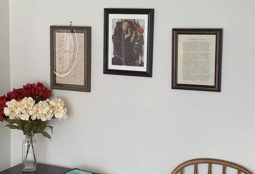 Centennial Inn Bed & Breakfast