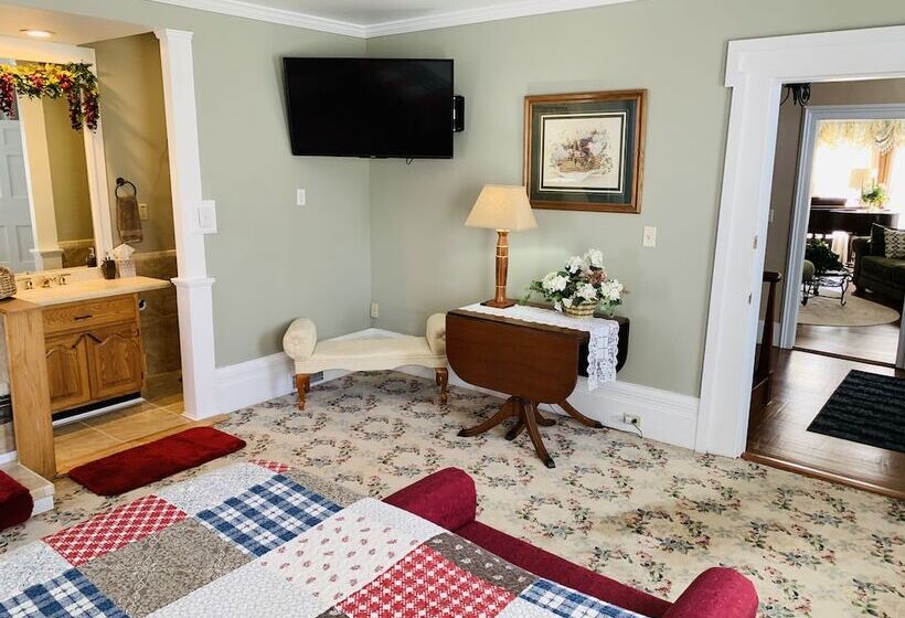 Centennial Inn Bed & Breakfast