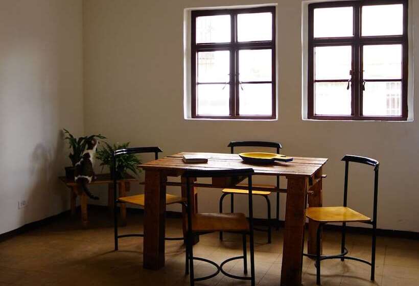 Hostal De La Pola Hostel