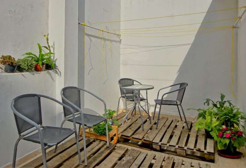 Hostal De La Pola Hostel