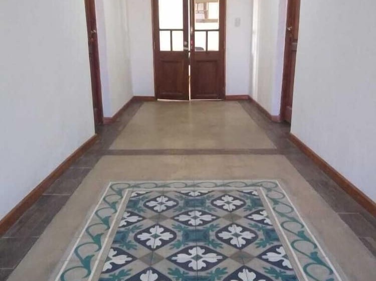 مسافرخانه Posada De Campo Los Teros