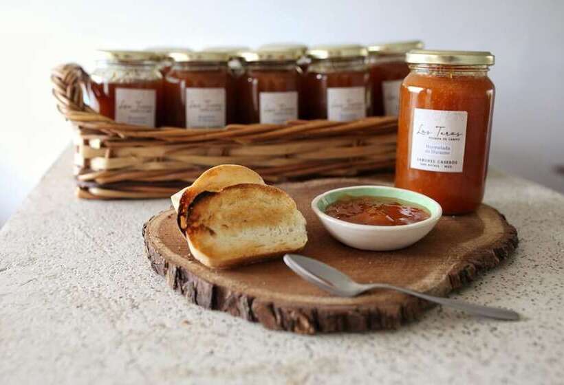 مسافرخانه Posada De Campo Los Teros