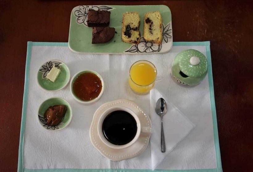 مسافرخانه Posada De Campo Los Teros