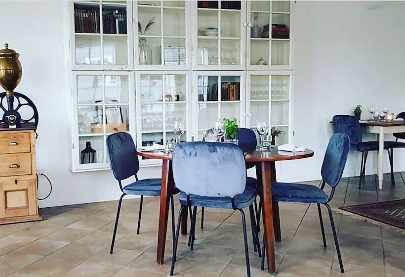 פונדק Sdr. Bjert Kro