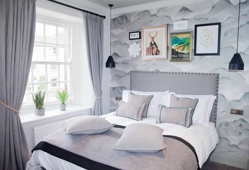 مسافرخانه The Devonshire Arms