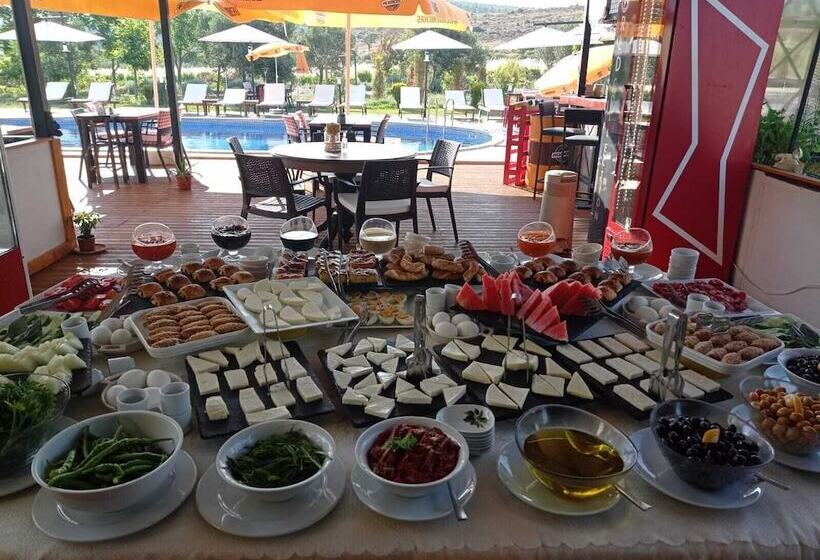 هتل Aya Yorgi Evleri