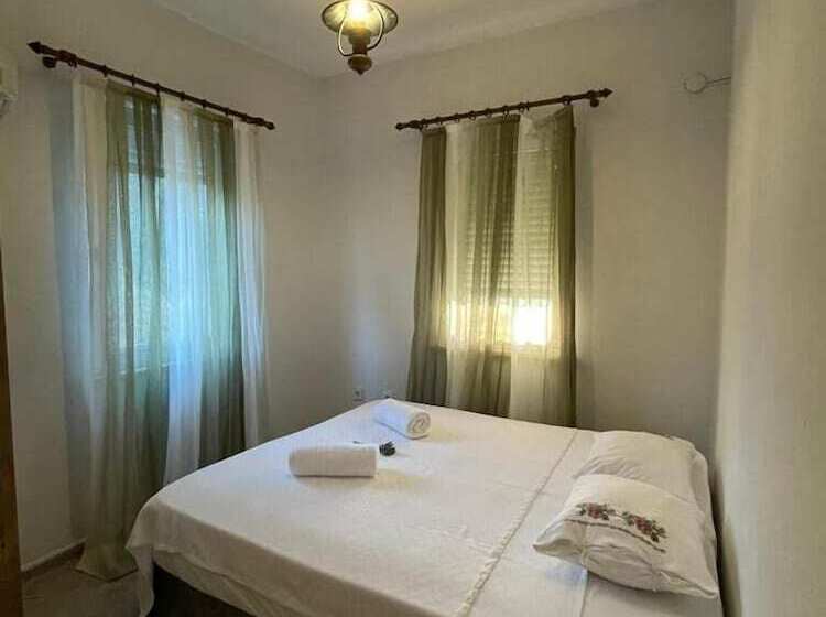 هتل Aya Yorgi Evleri