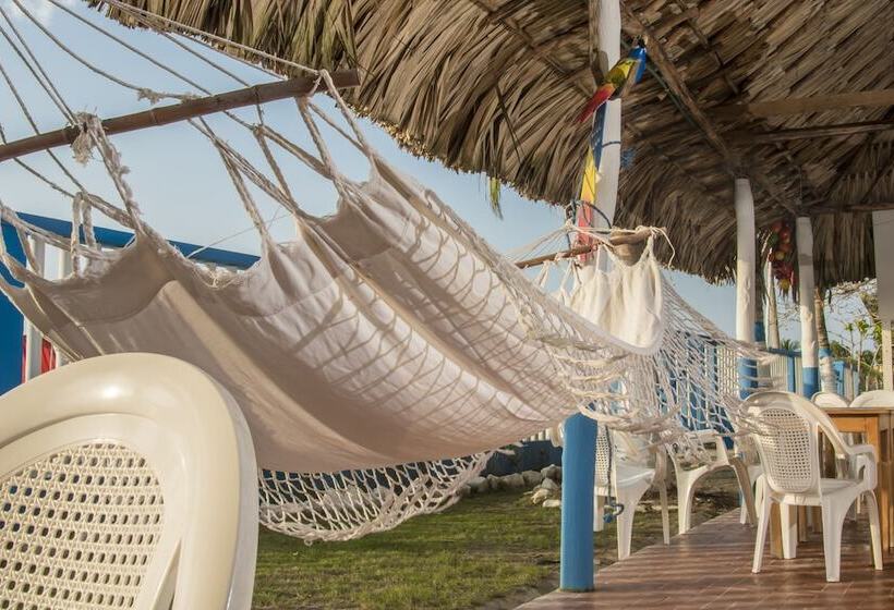 هتل Brisas Del Mar