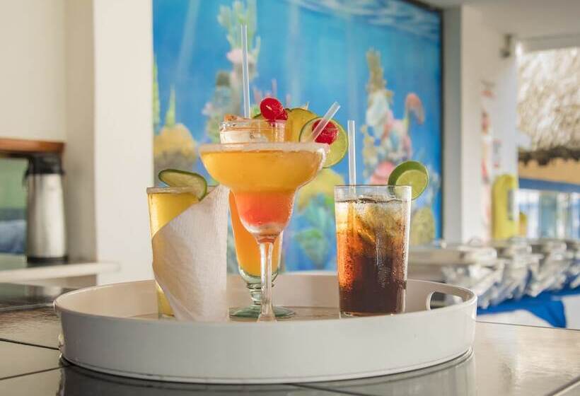 هتل Brisas Del Mar