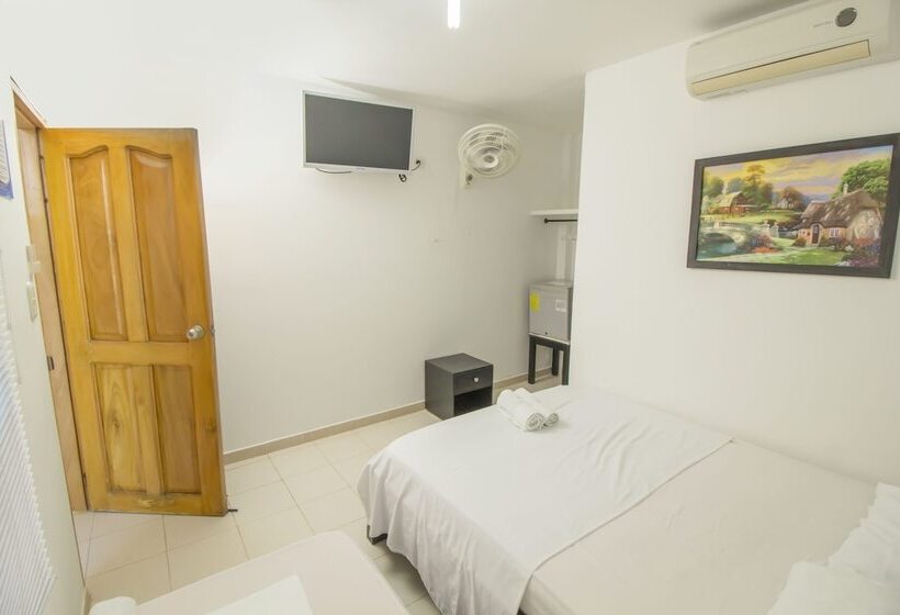 هتل Brisas Del Mar