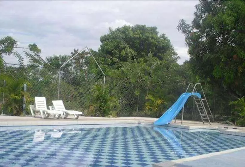ホテル Centro Vacacional Maria Dayana
