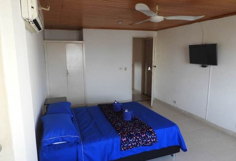 Hotel Corales Del Mar