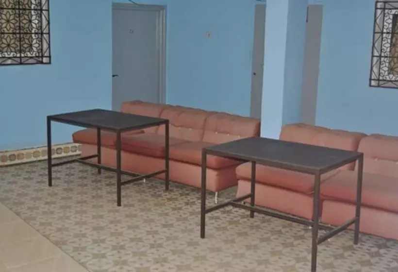 Hotelli Hôtel Restaurant Asgaour