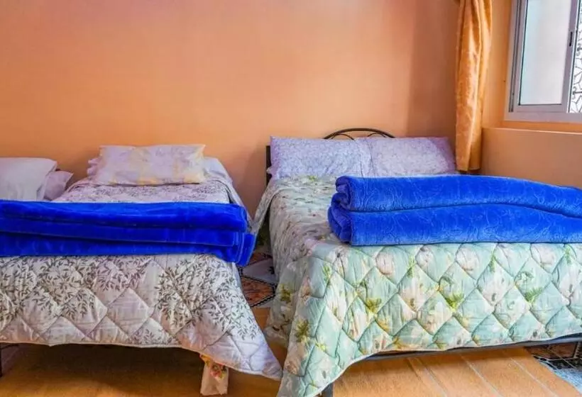 Hotelli Hôtel Restaurant Asgaour