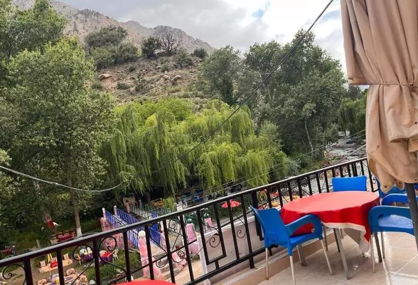 Hotelli Hôtel Restaurant Asgaour