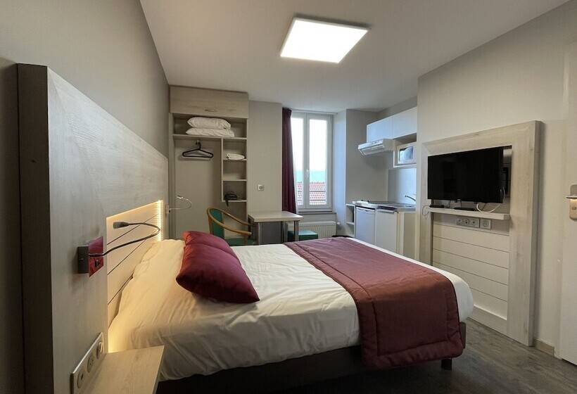 Отель La Tour D'ivoire