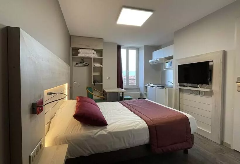 Hotelli La Tour D'ivoire