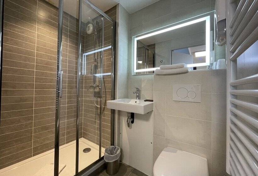 Отель La Tour D'ivoire