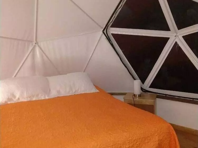 Hotelli Mamma Nui Glamping Restorant