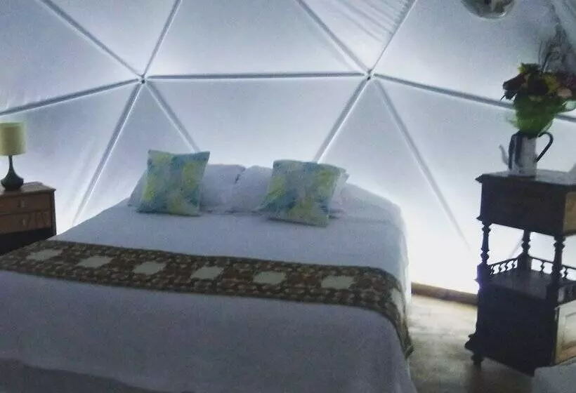 Hotelli Mamma Nui Glamping Restorant
