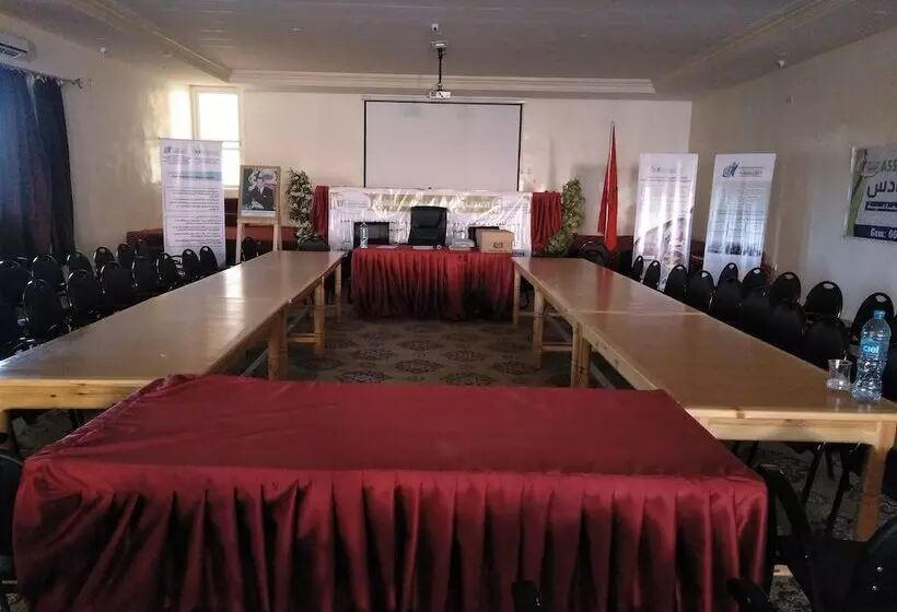 Hotelli Mandar Saghrou Tazakht