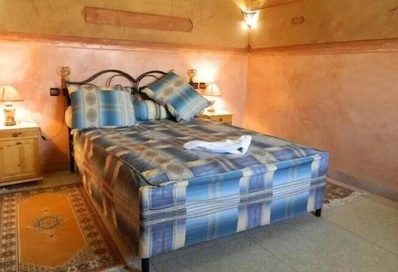 Hotelli Mandar Saghrou Tazakht