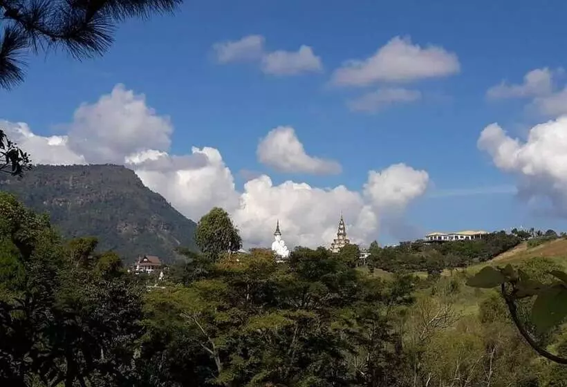 Hotelli Phusiatfha Resort