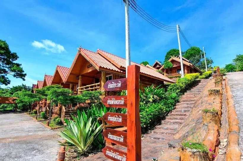 Hotelli Phusiatfha Resort