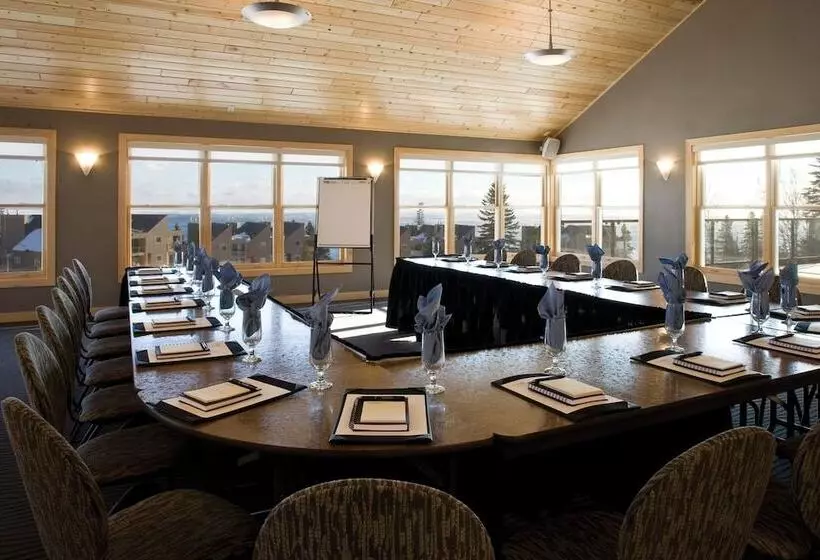 Hotelli Surfside On Lake Superior
