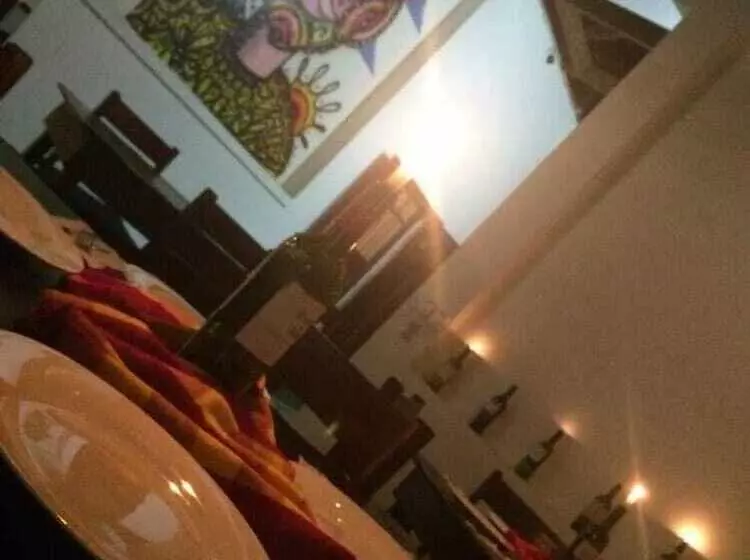 La Madrugada Hostel