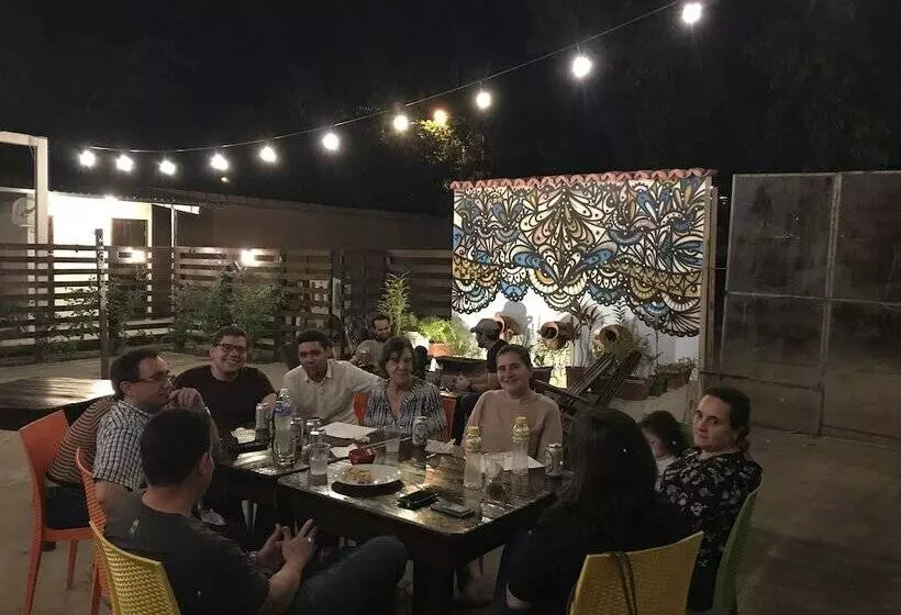 La Madrugada Hostel