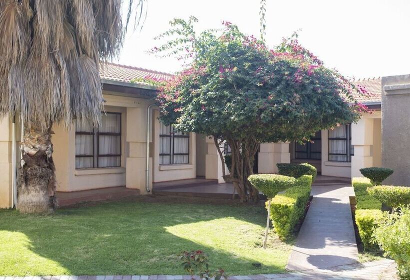 Pension Afro She Guest Lodge