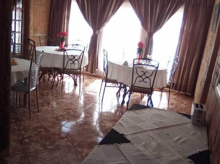 Pension Afro She Guest Lodge