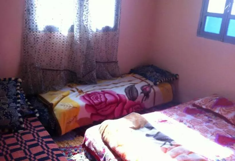 Majatalo Auberge Toubkal Amsouzart Aitst Idar