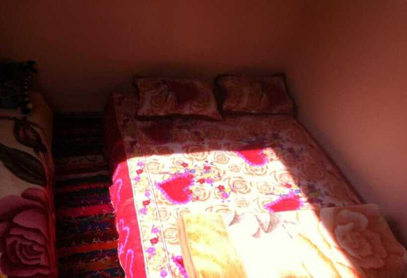 پانسیون Auberge Toubkal Amsouzart Aitst Idar