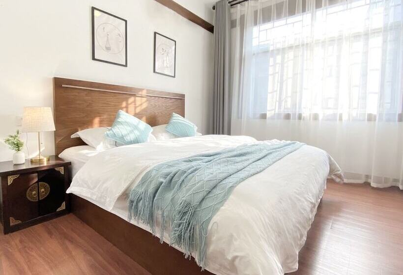 פנסיון Fenghuang Hemu House