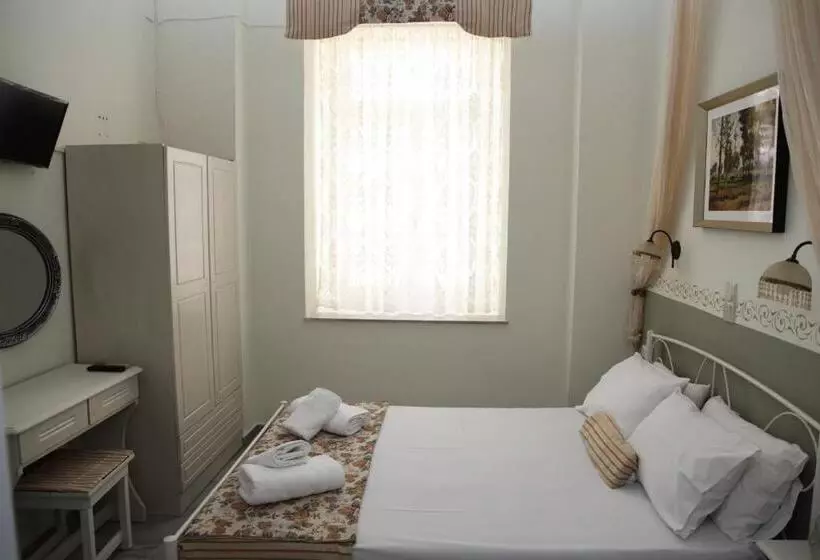 پانسیون Fiera Guesthouse