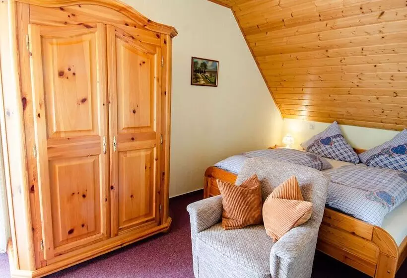 Majatalo Gasthaus Deutscher Jäger