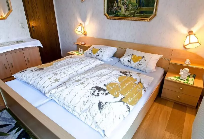 Majatalo Gasthaus Deutscher Jäger