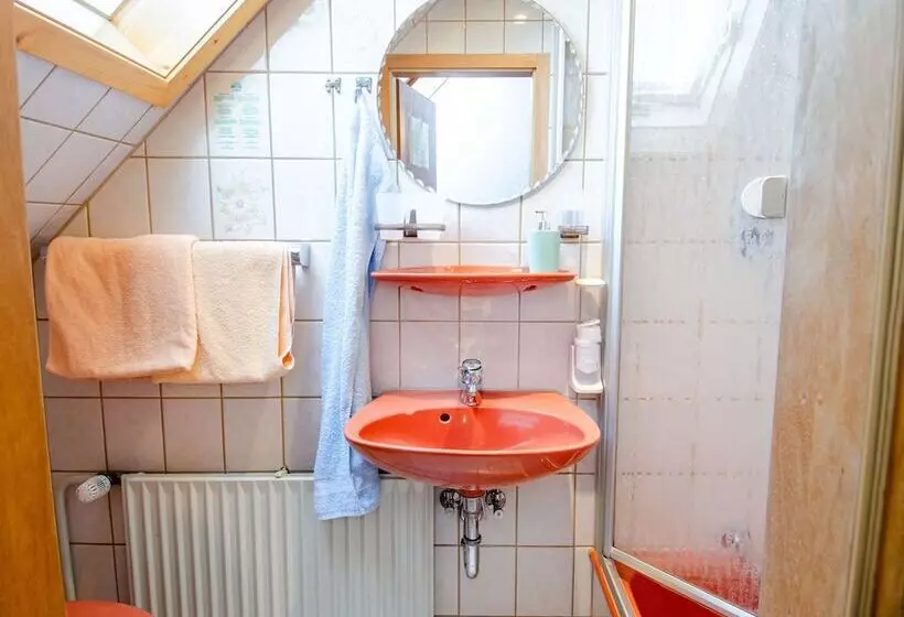 Majatalo Gasthaus Deutscher Jäger