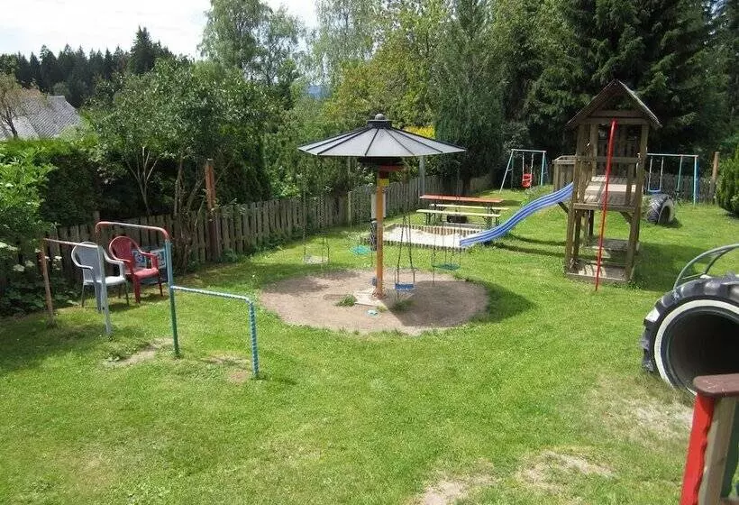 Majatalo Gasthaus Deutscher Jäger