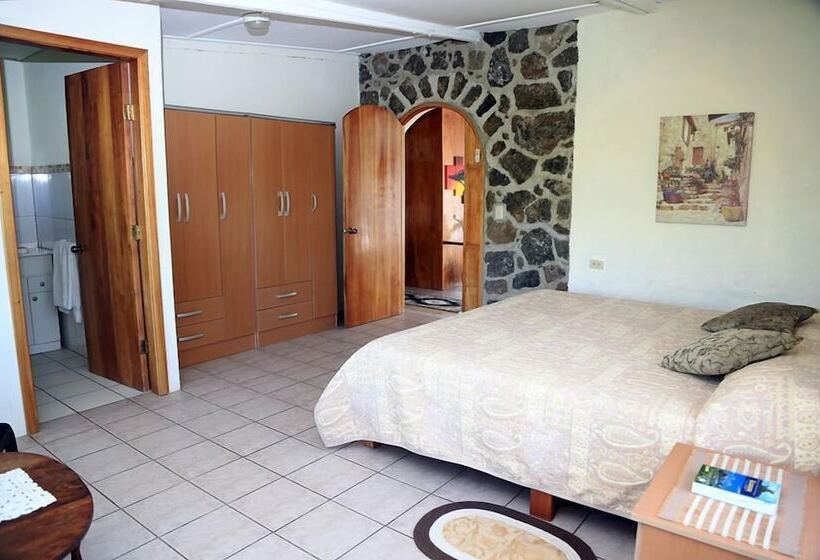 پانسیون Jean's Home