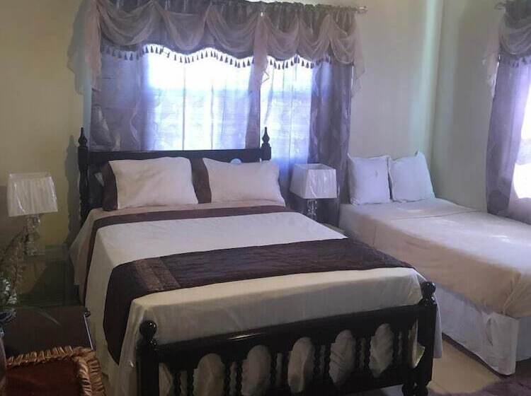 پانسیون Layla's B&b